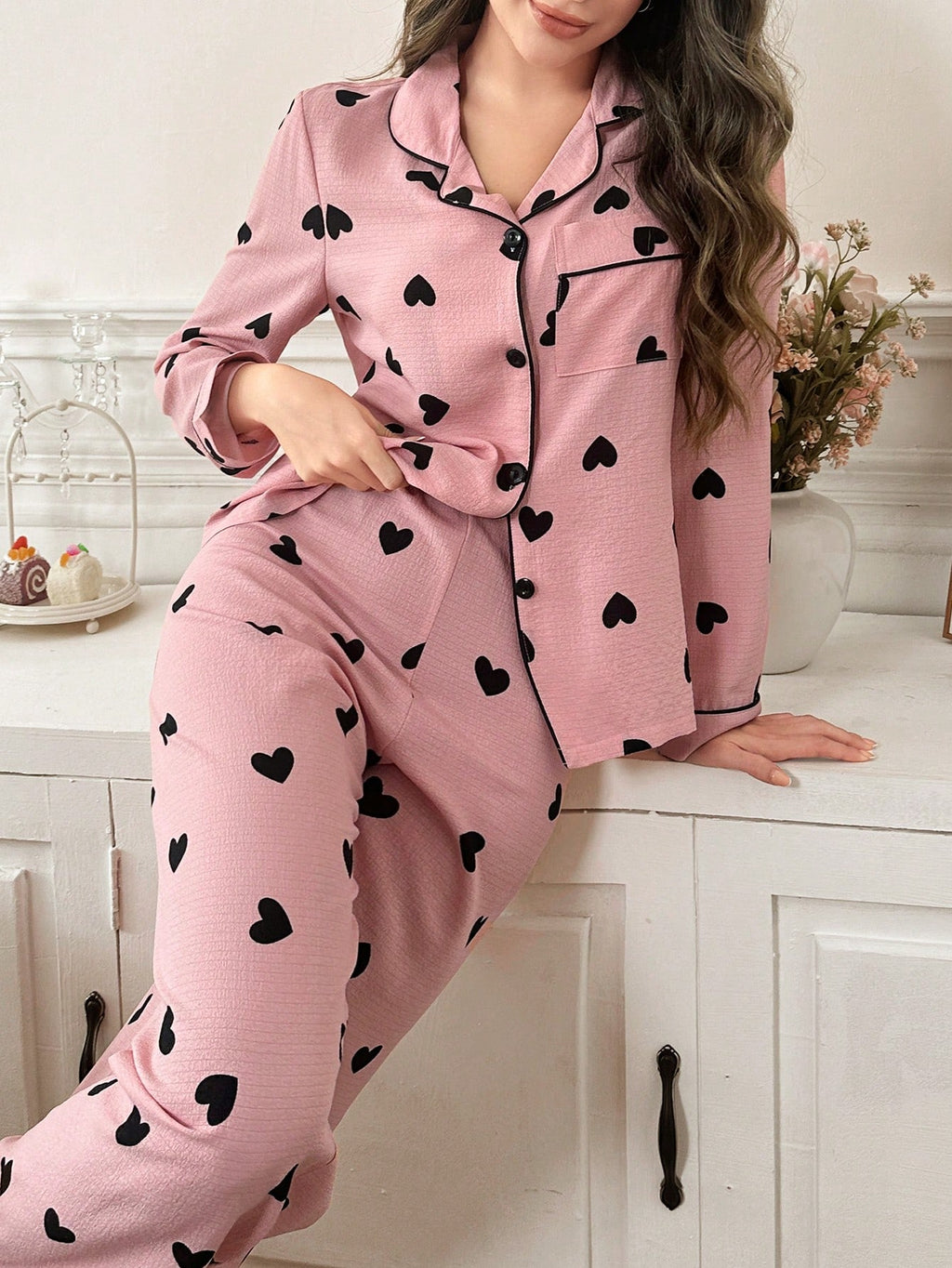 Contrasting Trim Collar Open Front Heart Bubble Crinkle Women Pajama Set, Fall Winter Clothes Cozy and Elegant Details